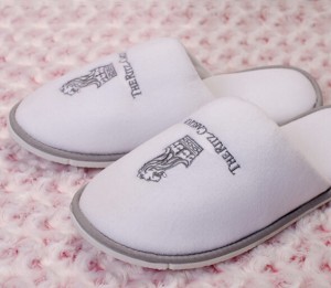 5.miscellaneous fleece material slippers